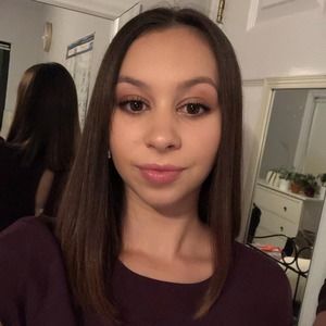 Meet your Posher, Hannah